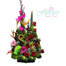 Ramo en Rosas y Flores Variada 107