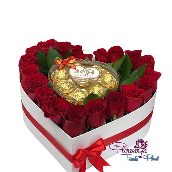 Caja Corazón Rosas y Chocolates 05
