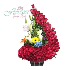 Arreglo Floral Tradicional en Cascada 114